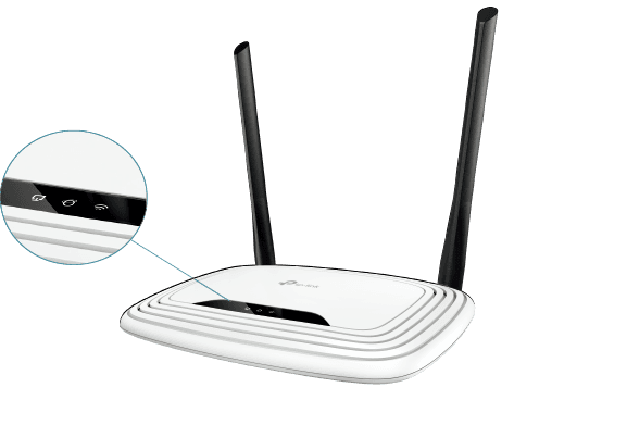 Imagen router TP-LINK modelo TL-WR841N y su panel frontal con leds indicadores